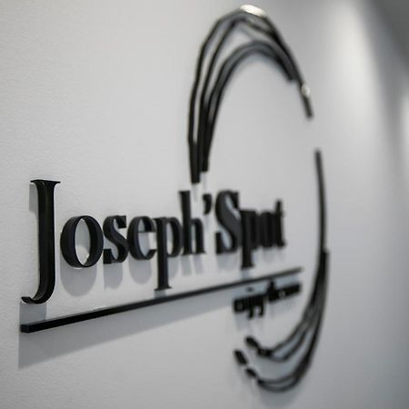 Joseph'Spot Paphos Center Aparthotel Εξωτερικό φωτογραφία
