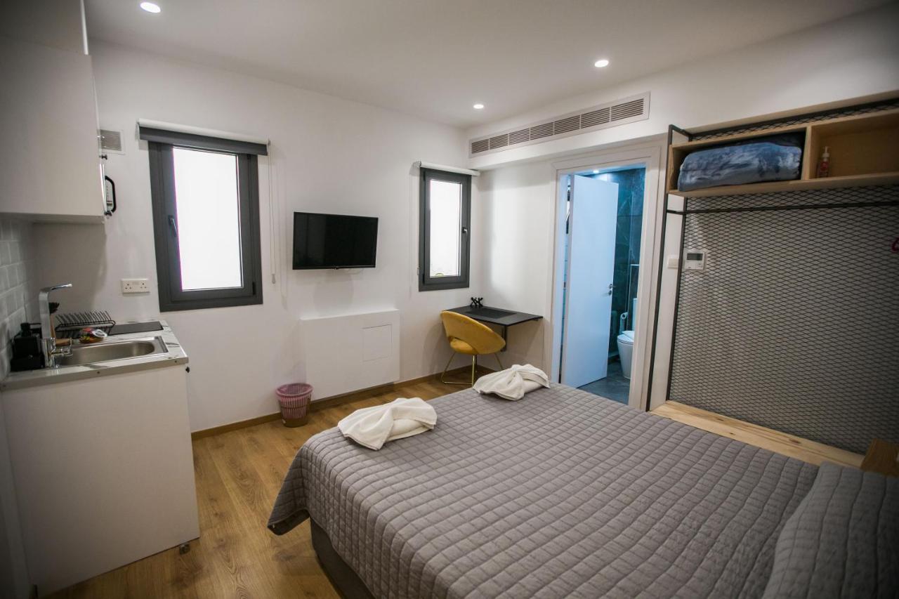 Joseph'Spot Paphos Center Aparthotel Εξωτερικό φωτογραφία