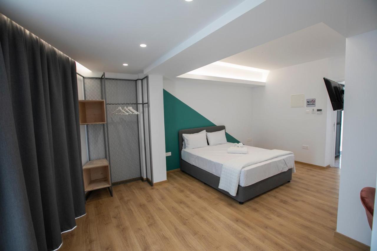 Joseph'Spot Paphos Center Aparthotel Εξωτερικό φωτογραφία