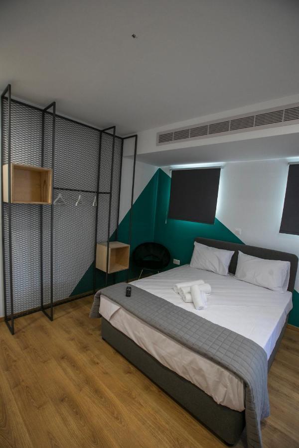 Joseph'Spot Paphos Center Aparthotel Εξωτερικό φωτογραφία