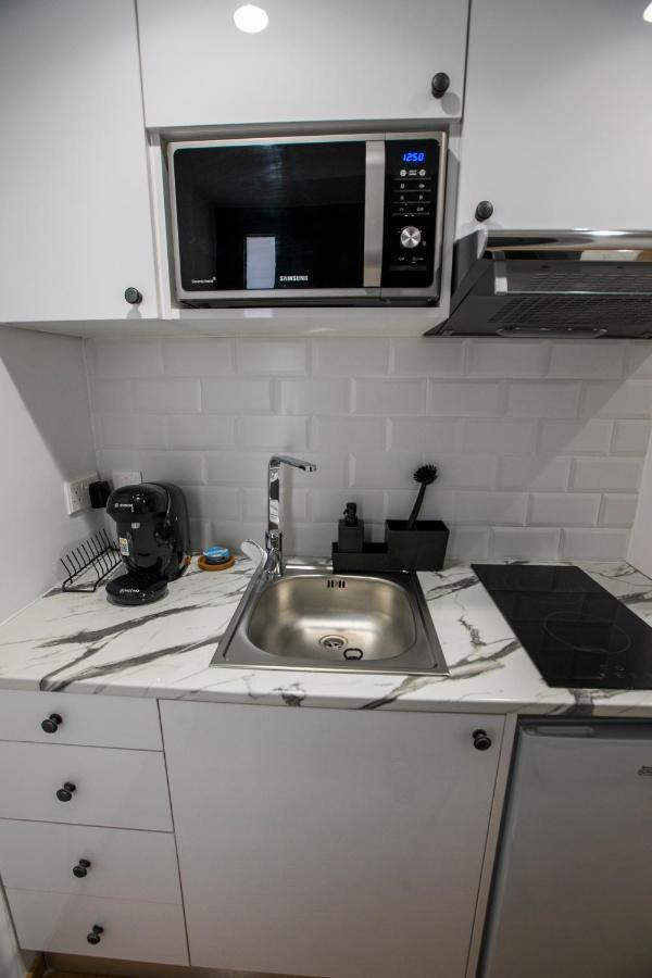 Joseph'Spot Paphos Center Aparthotel Εξωτερικό φωτογραφία